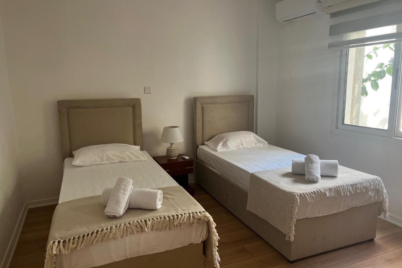Stylish 3 Bedroom Apartment In Kyrenia  Exterior photo