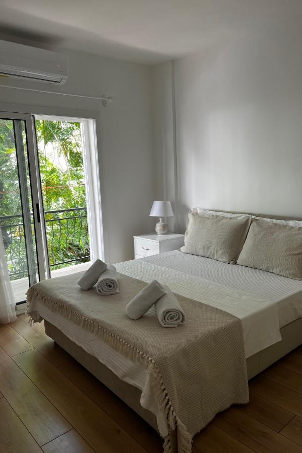 Stylish 3 Bedroom Apartment In Kyrenia  Exterior photo