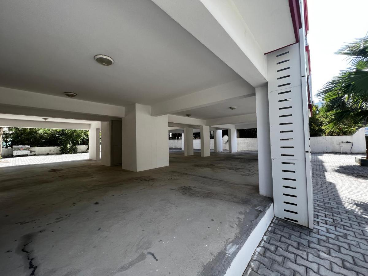 Stylish 3 Bedroom Apartment In Kyrenia  Exterior photo